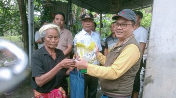 Wakil Ketua DPRD Lalu Muhamad Akhyar Turun Bantu Korban,Warga Sampaikan Terima Kasih