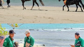 ITDC Intensifkan Patroli dan Kebersihan di Tanjung Aan demi Kenyamanan Wisatawan