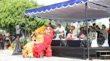 Barongsai hingga Peresean Meriahkan Kirab Budaya HUT ke-81 Lombok Tengah, Simbol Persatuan dalam Keberagaman