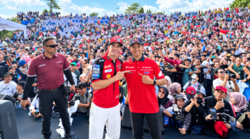 Parade MotoGP Mataram Dibanjiri Penggemar, Marc Márquez dan Veda Ega Pratama Turut Hadir